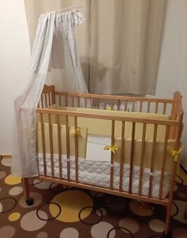 Dětská dřevěná postýlka 60x120cm