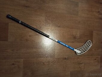 Nová florbalová hokejka Freez Spike 35