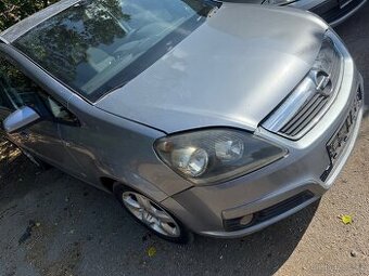 Opel Zafira B 1.9cdti náhradní díly z auta