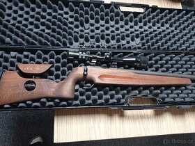 Prodám malorážkovou pušku ČZ ZKM 456 22 LR s puškohledem.
