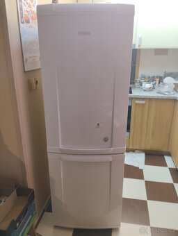 Kombi lednice Electrolux ERB 34003W v celku nebo náhradní dí
