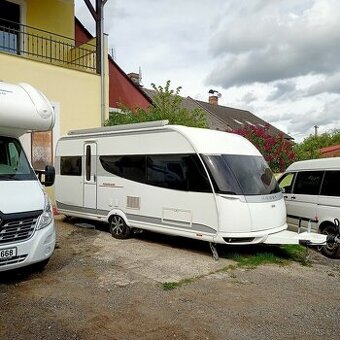 Karavan Hobby 495 UL Premium. Max. výbava
