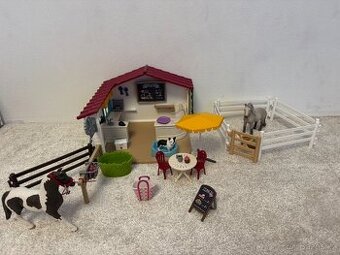 Schleich Horse Club 42592 Kavárna pro jezdce