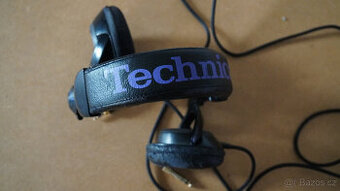 Sluchátka Technics RP-DJ1200E