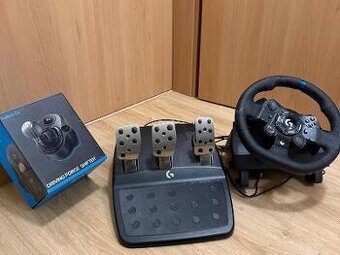 Herní volant pedály a řadící páka logitech