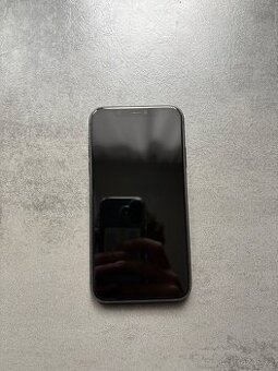 Iphone 11 černý