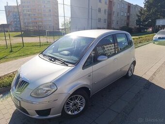 Lancia musa 1.4 benzin-lpg - 1