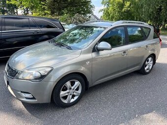 Kia ceed combi 1,4 BA+ LPG ,77 kw, rv 2011
