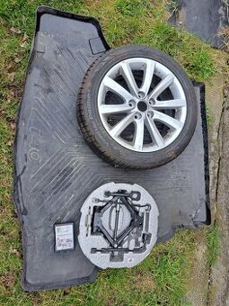 ALU disk kolo rezerva Hyundai i40 7,5x17 ET46 vložka nářadí