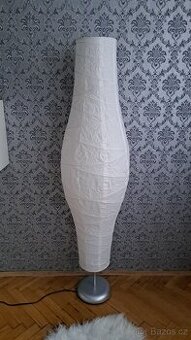 Designová lampa s papírovým stínidlem + 2 úsporné žárovky -