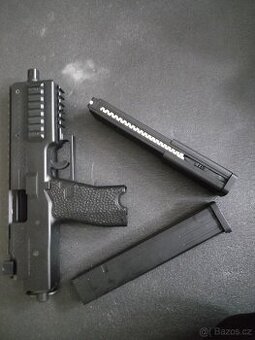 Samopal Uzi Airsoft