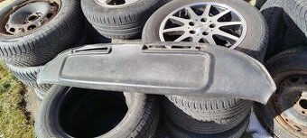 Škoda 100 palubka přistrojovka