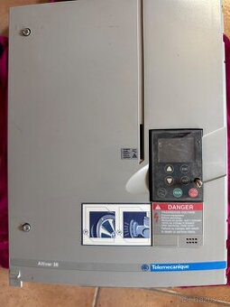 Frekvenční měnič 7.5kw