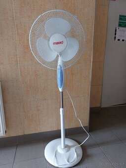 Prodám STOJANOVÝ VENTILÁTOR