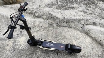 Elektrokoloběžka Nitro scooters Smart 1000 New SL