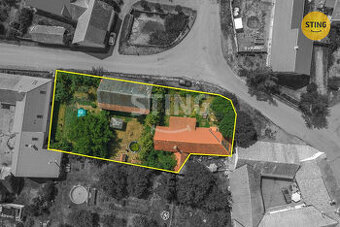 Nabízíme k prodeji rodinný dům o dispozici 5+1 v obc, 132992