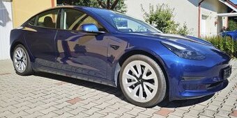 Krásná Tesla Model 3 Refresh LR 4x4 tažné 1000 Kg +DPH