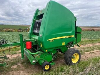 Balikovací lis John deere 854