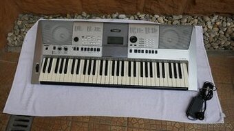 KLÁVESY Yamaha PSR-E413
