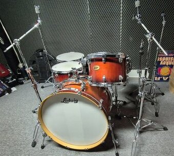 ﻿Ludwig CENTENNIAL ZET SET -  26” 14” 16” 18” + snare LM 402