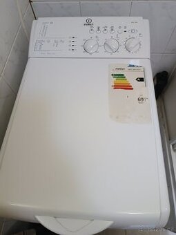 Prodám pračku Indesit WITL 1001, vrchem plněná