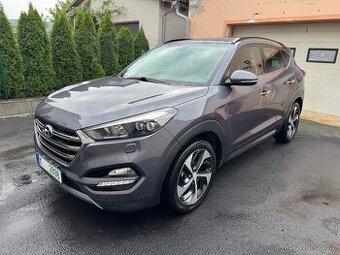 Hyundai Tucson, 150tis KM, Automat, Navi, Xenon