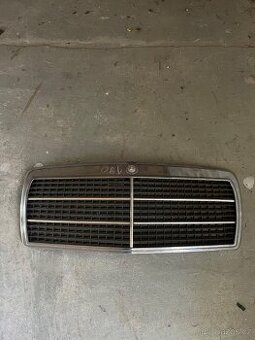 Mercedes-Benz W201 - přední maska bez znaku