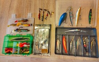 Prodám rybářské nástrahy na přívlač - 1