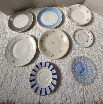 Talířky různé