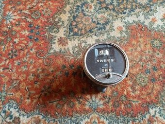 Valečkový tachometr asi Ford