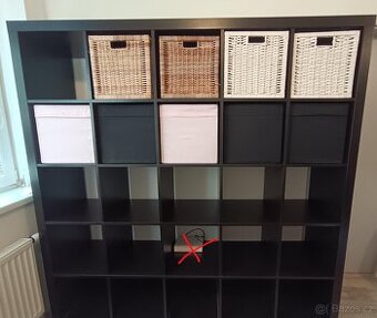 IKEA KALLAX + KOŠE + ÚLOŽNÉ KRABICE