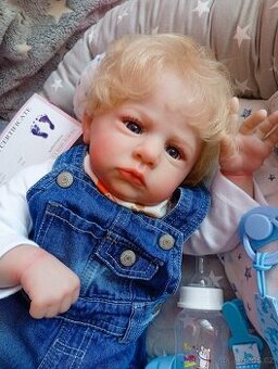 Realistická Reborn panenka chlapeček Cameron