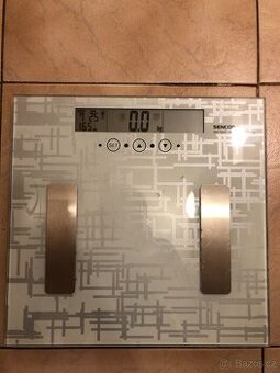 Osobní váha Sencor s měřením složení těla