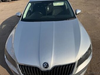 Kapota Skoda Superb 3