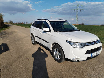 Prodám Mitsubishi Outlander lll