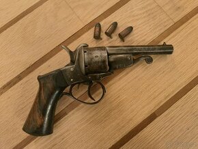 Vzácný revolver Javelle