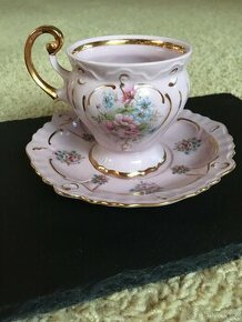 Růžový porcelán - šálek s podšálkem