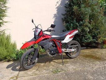 Yuki 125 SRi