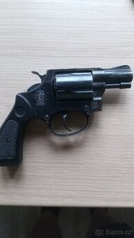 Revolver Smith & Wesson 9mm