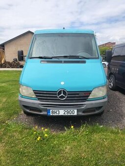 Mercedes sprinter.... R.v.2003. 6 míst