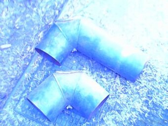 2x koleno 145mm vnitřní průměr tl 1,5mm