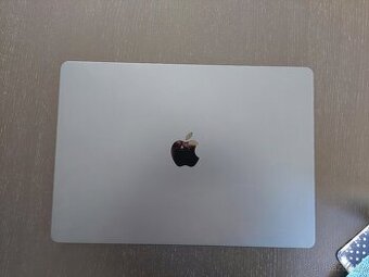 Macbook air 15" 24gb ram, 1tb ssd