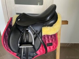 SKOKOVE SEDLO KENTAUR YOUNG JUMPER POSEDLI 17 KOMORA 2