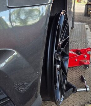 Disky Dotz 5x112 21x10j