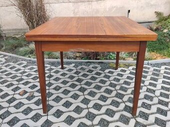 Retro jídelní rozkládací stůl Interier Praha