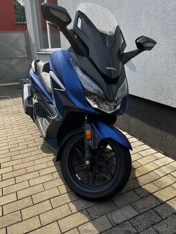 Honda Forza 350