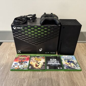 Xbox Series X 1Tb + 2x ovladač + 4 hry