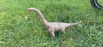 Obrovský dinosaurus