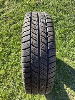 Continental 215/75R16C zimní