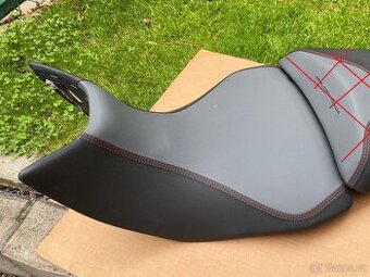 Ducati Multistrada 1260, 1200 - sedlo řidiče